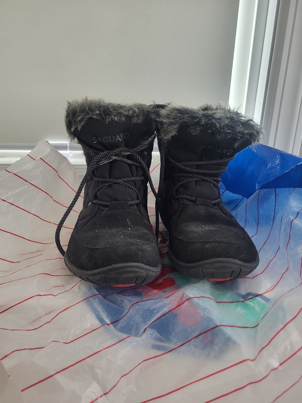 Saguaro Rise 1 Waterproof Barefoot Winter Boots - Picture 2 of 6